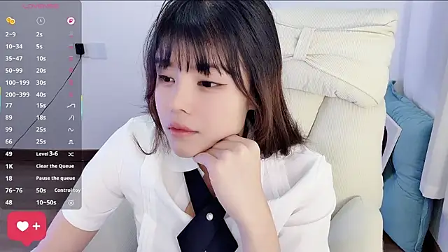 Snapshot of yara_hot1 chatting on 04.30.26 yara hot1 online show from 04.30.26