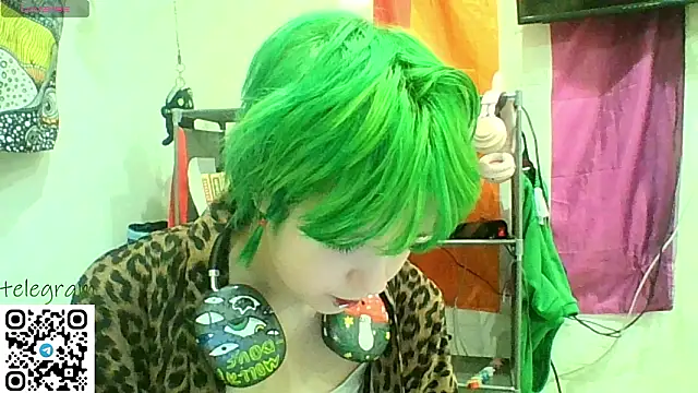 Snapshot of CarolineRichter chatting on 02.14.26 CarolineRichter online show from 02.14.26