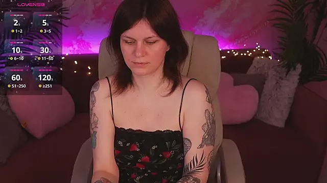 TinaMelt online show from 04.12.26