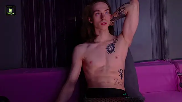 Snapshot of ares_pallini chatting on 10.11.25 ares pallini online show from 10.11.25