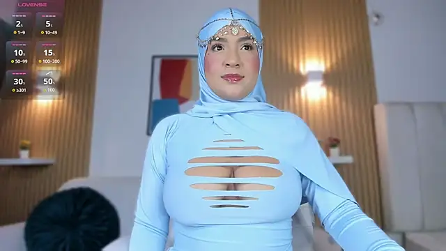 Snapshot of alma_avad chatting on 10.07.25 alma avad online show from 10.07.25