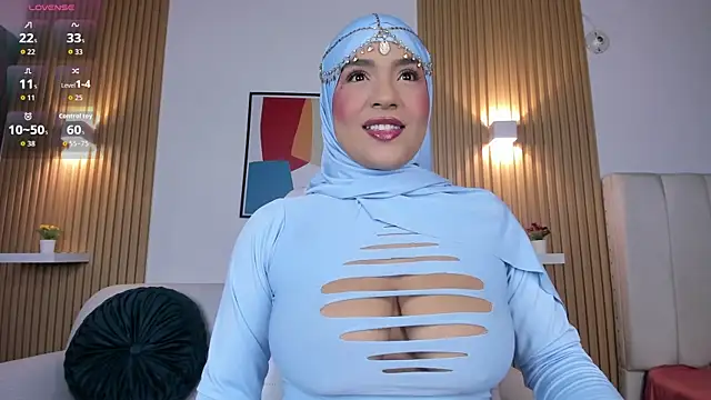 Snapshot of alma_avad chatting on 11.06.25 alma avad online show from 11.06.25