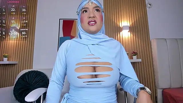 Snapshot of alma_avad chatting on 11.15.25 alma avad online show from 11.15.25