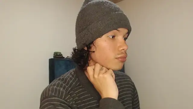 Snapshot of Xoxo_Smiles chatting on 09.10.25 Xoxo Smiles online show from 09.10.25