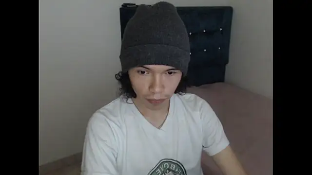 Snapshot of Xoxo_Smiles chatting on 09.20.25 Xoxo Smiles online show from 09.20.25