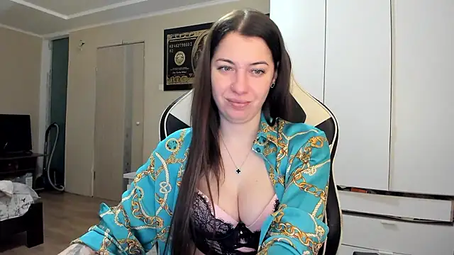 EmiLovsi online show from 01.19.26