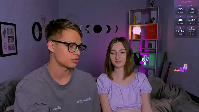 Snapshot of eva_smiith_ chatting on 09.11.25 eva smiith online show from 09.11.25