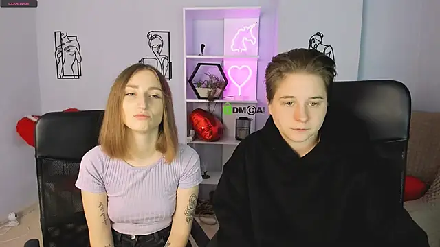 Snapshot of eva_smiith_ chatting on 09.30.25 eva smiith online show from 09.30.25