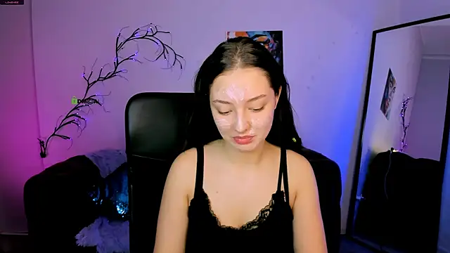 Snapshot of eva_smiith_ chatting on 11.07.25 eva smiith online show from 11.07.25