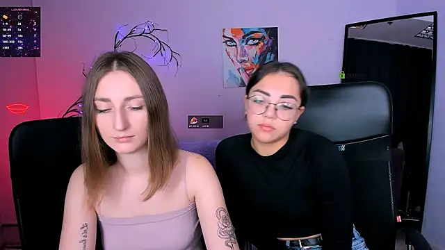 Snapshot of eva_smiith_ chatting on 11.10.25 eva smiith online show from 11.10.25