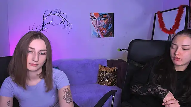 Snapshot of eva_smiith_ chatting on 11.12.25 eva smiith online show from 11.12.25