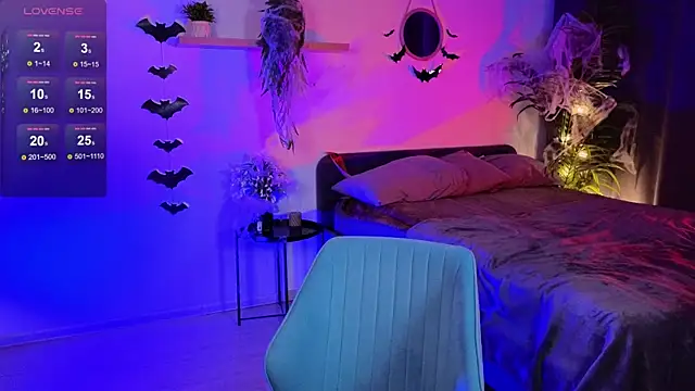 Ashley Glen online show from 10.31.25