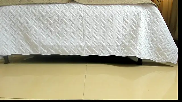 Snapshot of megann_hill_ chatting on 10.29.25 megann hill online show from 10.29.25