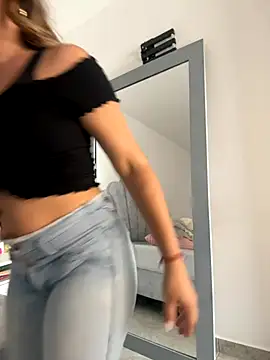 emma-conti2 online show from 10.16.25