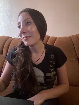 Snapshot of HellaryTourent chatting on 09.09.25 HellaryTourent online show from 09.09.25