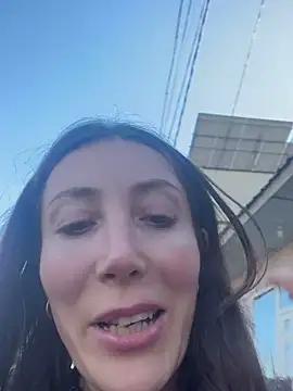 Snapshot of HellaryTourent chatting on 09.12.25 HellaryTourent online show from 09.12.25