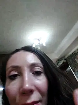 Snapshot of HellaryTourent chatting on 10.22.25 HellaryTourent online show from 10.22.25