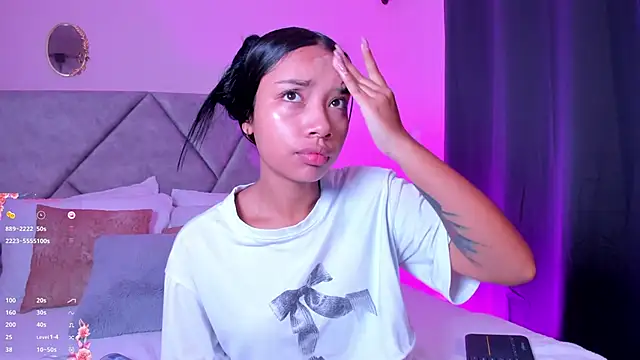 Snapshot of MissPocahontass chatting on 09.27.25 MissPocahontass online show from 09.27.25