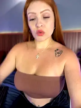 Snapshot of MarilynSmith01 chatting on 10.22.25 MarilynSmith01 online show from 10.22.25