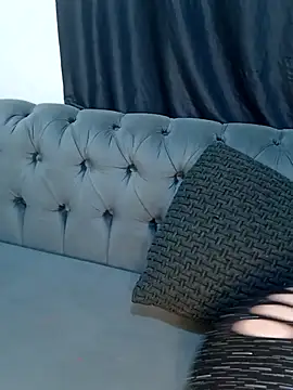 Queen-15 online show from 11.23.25