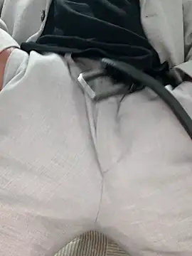 TheTurkishDelightinaSuit online show from 04.20.26