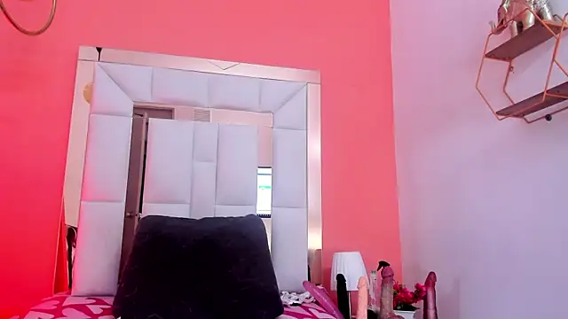 Snapshot of Horny_ebonys chatting on 11.05.25 Horny ebonys online show from 11.05.25