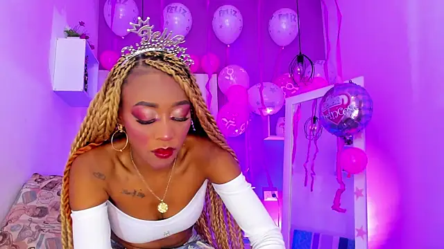 Snapshot of Horny_ebonys chatting on 02.21.26 Horny ebonys online show from 02.21.26