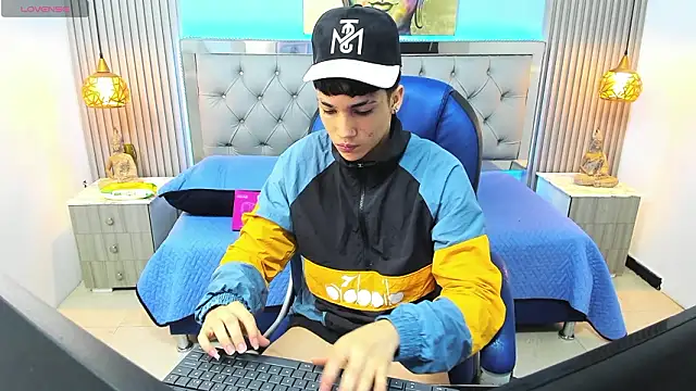 SamBlack  online show from 02.17.26