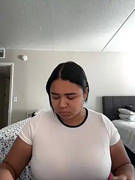 Curvyhot1315 online show from 09.26.25