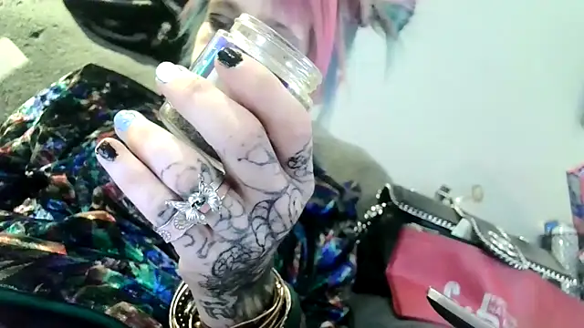 Evieskyyxh online show from 11.25.25