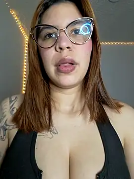 -Miaa  online show from 11.04.25