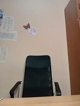 Snapshot of Ami_Foxy chatting on 06.18.26 Ami Foxy online show from 06.18.26