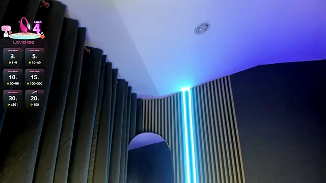 Snapshot of Gina_77 chatting on 09.27.25 Gina 77 online show from 09.27.25