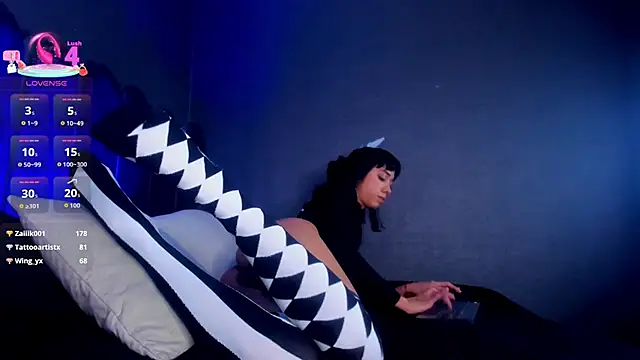 Snapshot of Gina_77 chatting on 10.04.25 Gina 77 online show from 10.04.25