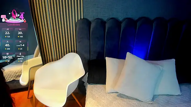 Snapshot of Gina_77 chatting on 10.11.25 Gina 77 online show from 10.11.25