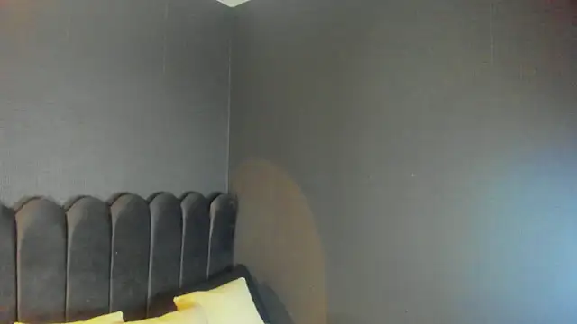 Snapshot of Gina_77 chatting on 10.16.25 Gina 77 online show from 10.16.25