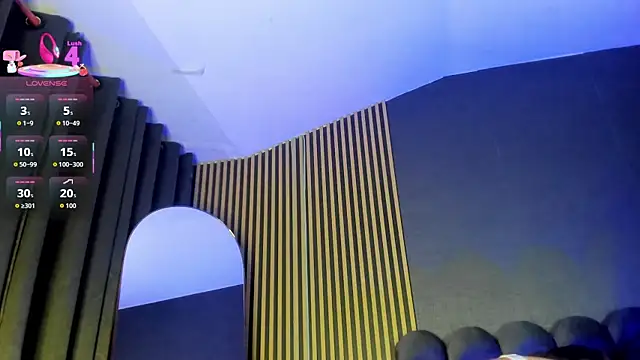 Snapshot of Gina_77 chatting on 10.22.25 Gina 77 online show from 10.22.25