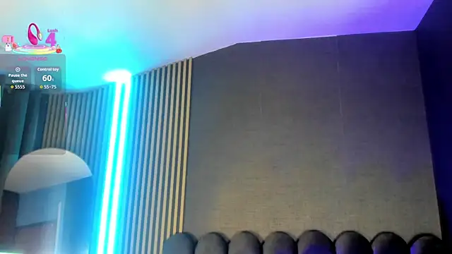 Snapshot of Gina_77 chatting on 10.25.25 Gina 77 online show from 10.25.25