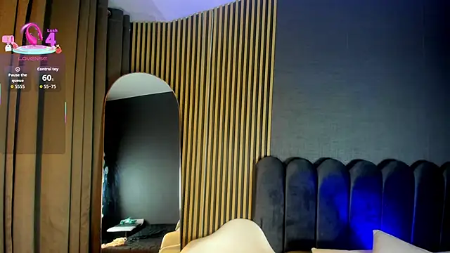 Snapshot of Gina_77 chatting on 10.30.25 Gina 77 online show from 10.30.25