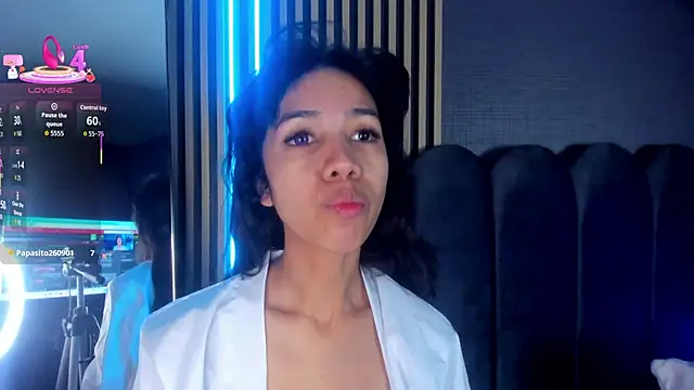 Snapshot of Gina_77 chatting on 11.01.25 Gina 77 online show from 11.01.25