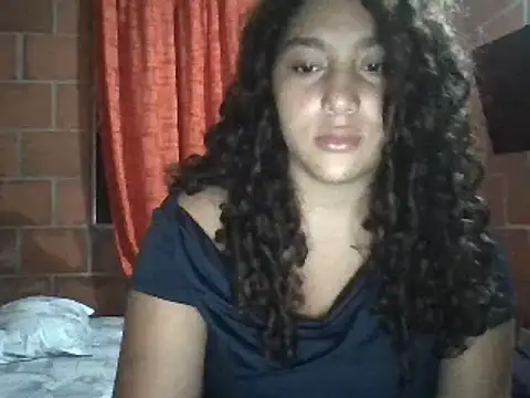 Snapshot of AnaisVelvet11 chatting on 10.12.25 AnaisVelvet11 online show from 10.12.25