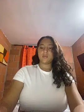 Snapshot of AnaisVelvet11 chatting on 10.23.25 AnaisVelvet11 online show from 10.23.25