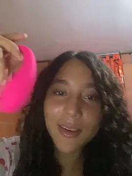 Snapshot of AnaisVelvet11 chatting on 10.23.25 AnaisVelvet11 online show from 10.23.25