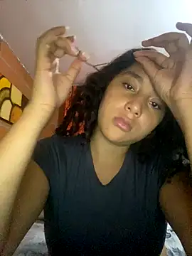 Snapshot of AnaisVelvet11 chatting on 10.27.25 AnaisVelvet11 online show from 10.27.25