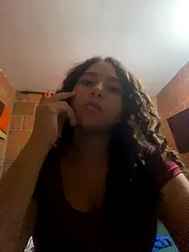 Snapshot of AnaisVelvet11 chatting on 10.31.25 AnaisVelvet11 online show from 10.31.25