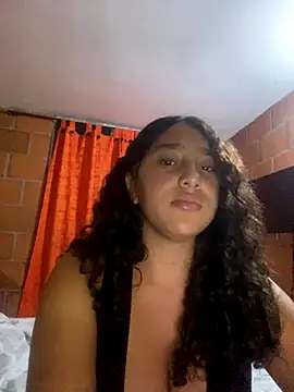 Snapshot of AnaisVelvet11 chatting on 11.11.25 AnaisVelvet11 online show from 11.11.25