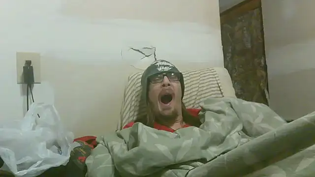 Snapshot of dandonn chatting on 02.13.26 dandonn online show from 02.13.26