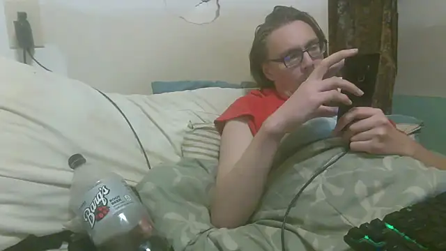 Snapshot of dandonn chatting on 05.12.26 dandonn online show from 05.12.26