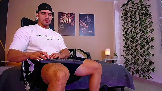 Snapshot of ChristopherBlack_ chatting on 02.07.26 ChristopherBlack online show from 02.07.26