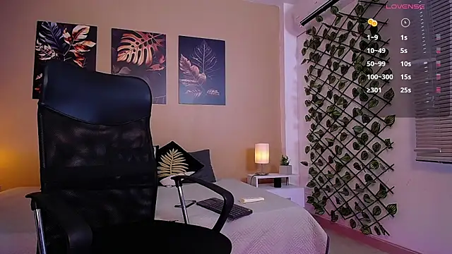 Snapshot of ChristopherBlack_ chatting on 02.17.26 ChristopherBlack online show from 02.17.26